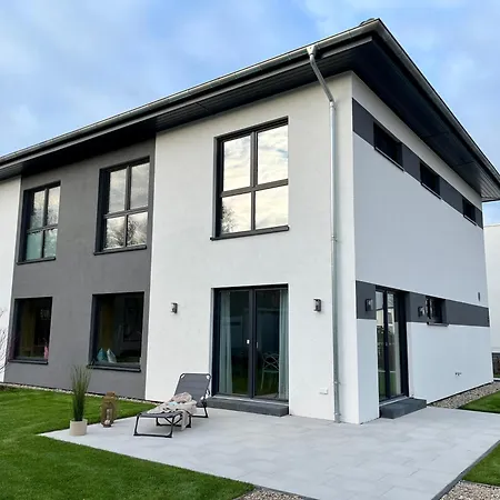 Luxus-ferienhaus Mit Saunen Und Großem Garten Ferienhaus