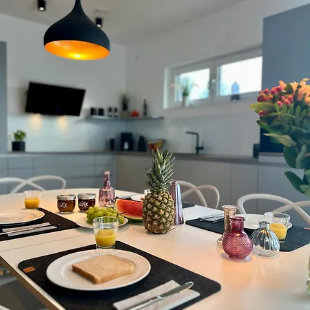 Luxus-ferienhaus Mit Saunen Und Großem Garten Ferienhaus Göhren-Lebbin