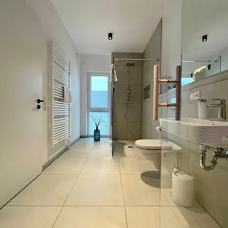 Luxus-ferienhaus Mit Saunen Und Großem Garten Ferienhaus