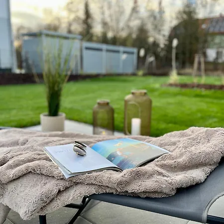 Tatil Evi Luxus-ferienhaus Mit Saunen Und Grossem Garten Göhren-Lebbin